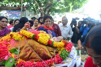 Celebrities Pay Homage To Geetanjali